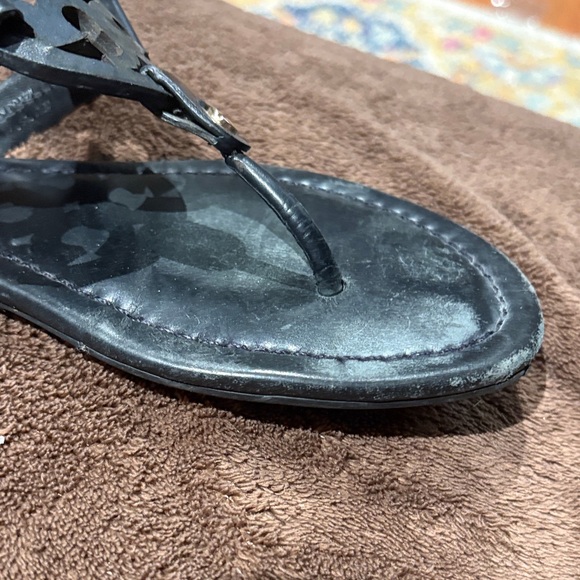 Tory Burch Black Leather Thong Sandals - Picture 7 of 10